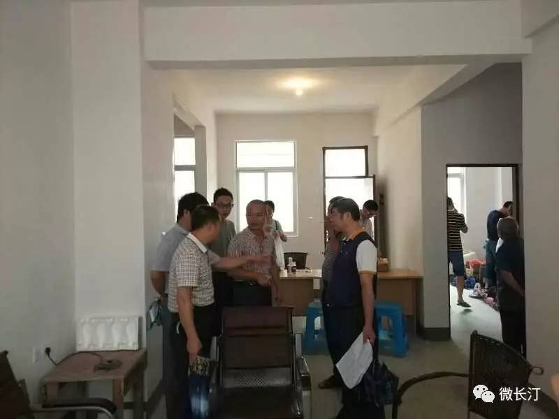 leyu.体育(中国)官方网站今日要闻丨长汀一中田径场塑胶跑道工程竣工并投入使用(图11)