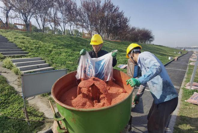 好消息！六安月亮岛环岛塑胶跑道leyu.体育(中国)官方网站即将登场！有弹性不伤(图2)