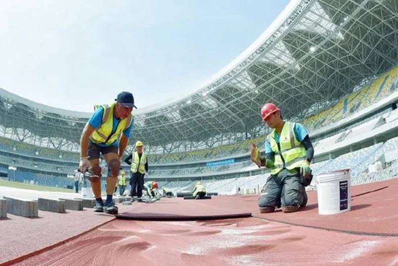 leyu.体育(中国)官方网站冠军之路 国际田联认证一级场地背后的故事(图7)